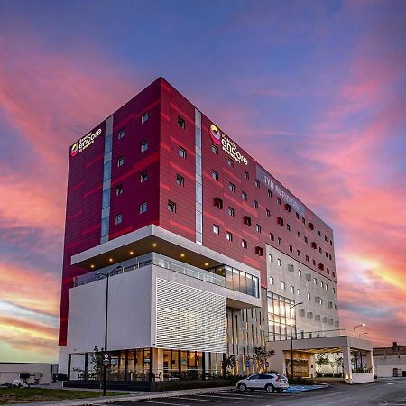 Ramada Encore By Wyndham Guadalajara Aeropuerto Las Pintas 외부 사진
