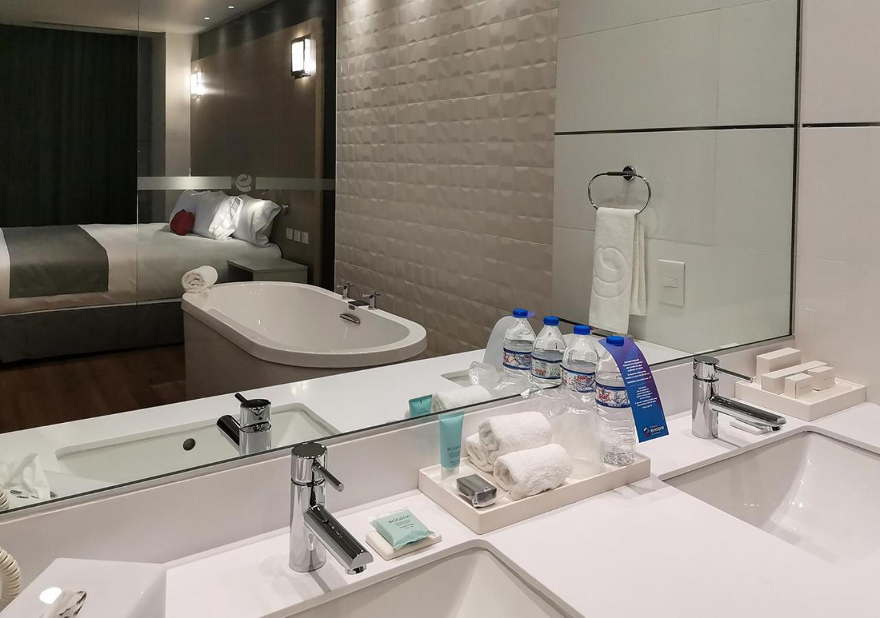 Ramada Encore By Wyndham Guadalajara Aeropuerto Las Pintas 외부 사진