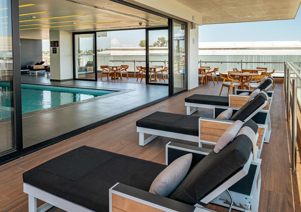 Ramada Encore By Wyndham Guadalajara Aeropuerto Las Pintas 외부 사진