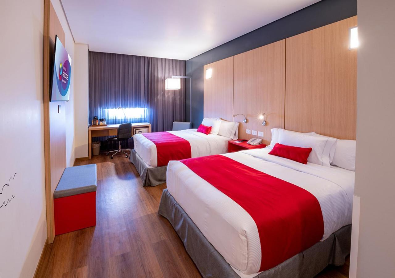 Ramada Encore By Wyndham Guadalajara Aeropuerto Las Pintas 외부 사진