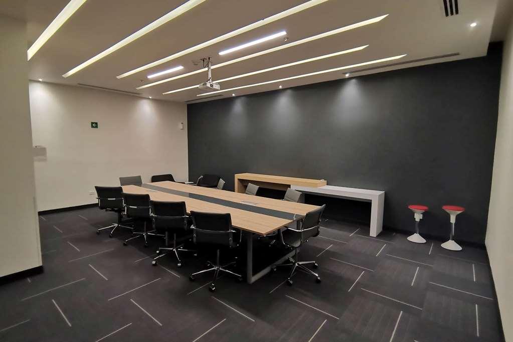 Ramada Encore By Wyndham Guadalajara Aeropuerto Las Pintas 시설 사진