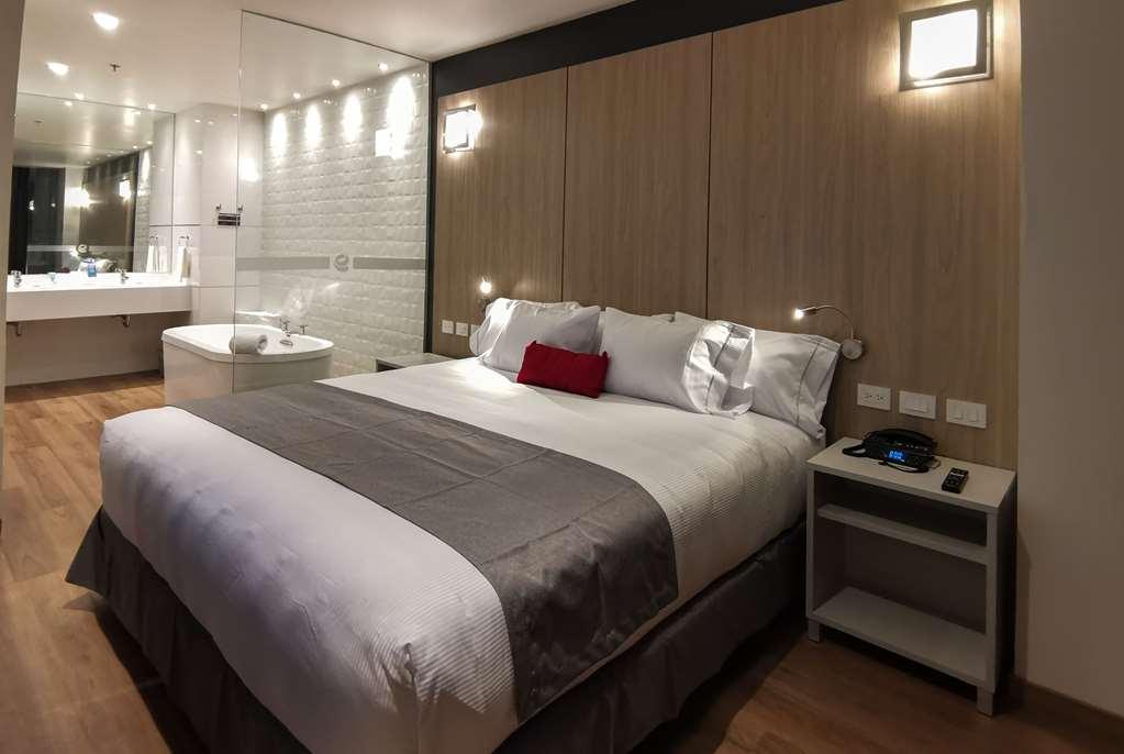 Ramada Encore By Wyndham Guadalajara Aeropuerto Las Pintas 객실 사진